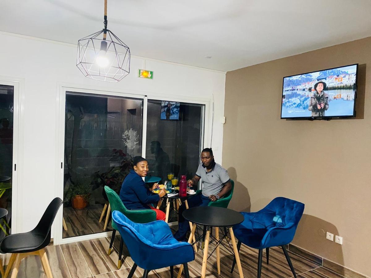 Moya Residence By Md Dzaoudzi Ngoại thất bức ảnh